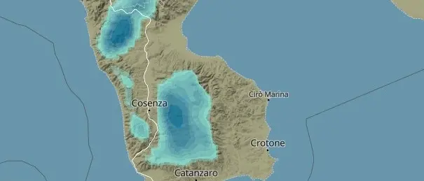 Meteo Cosenza, dal pomeriggio probabili fiocchi di neve fino ai 600 metri. Venti forti sulla costa\n
