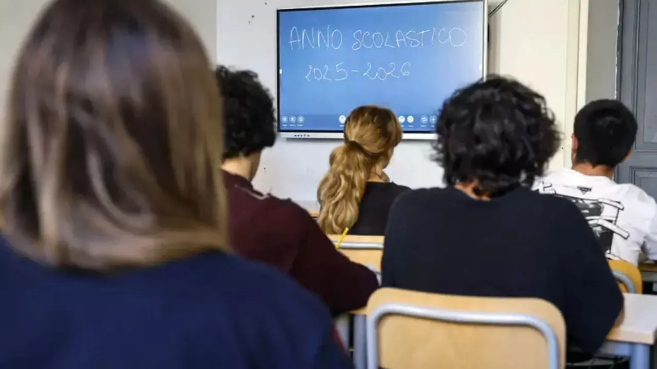 Scuola, oggi riprendono le lezioni per 7 milioni di studenti dopo la pausa per festività natalizie