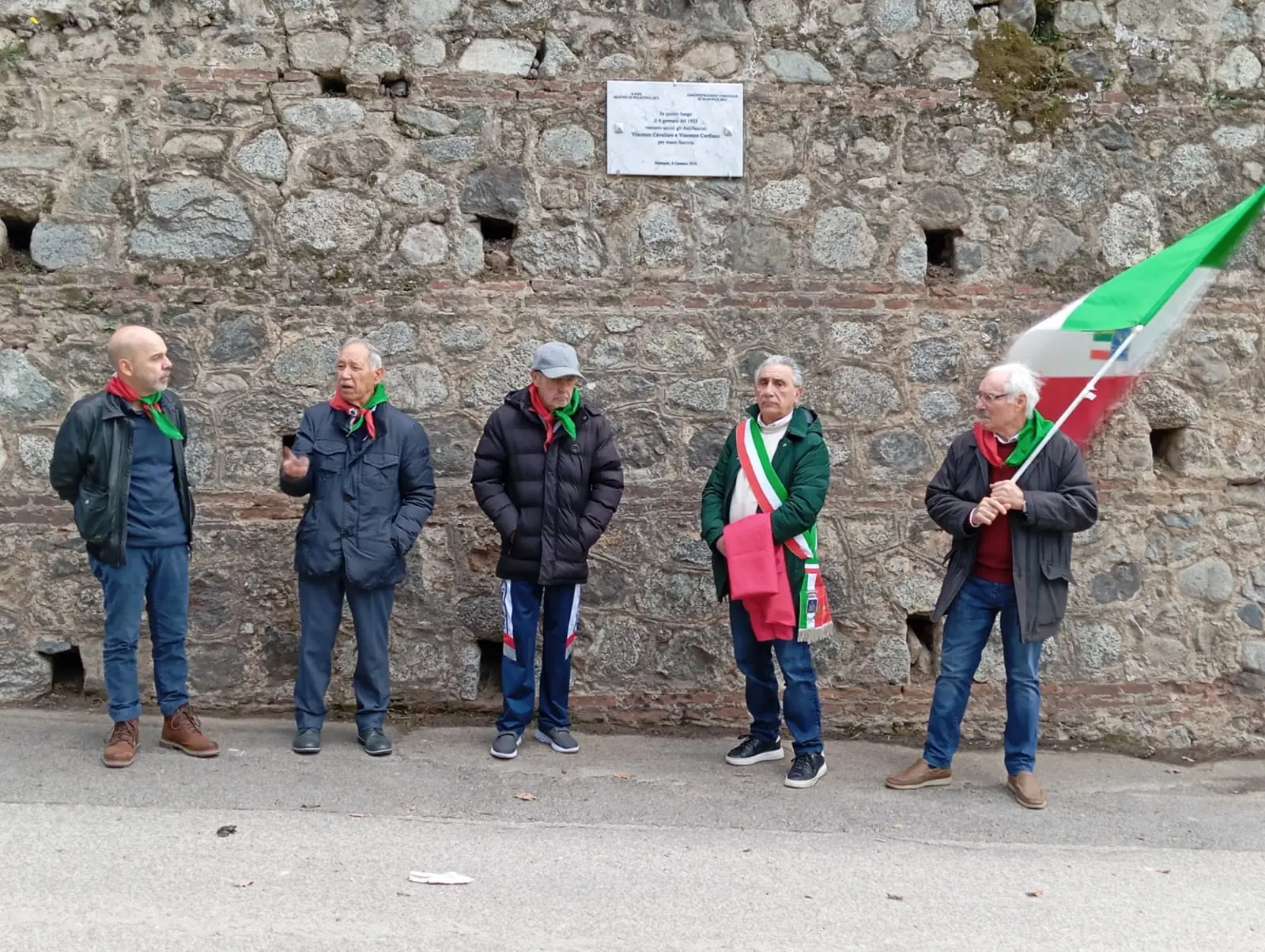 Maropati, commemorato l’eccidio fascista del 6 gennaio 1923 con posa della targa sul luogo dei fatti\n