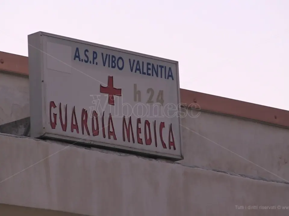 «A Nicotera ambulanze sparite e Guardia medica senza telefono», la denuncia di Piperno (Smi) che chiede un incontro ai commissari Asp