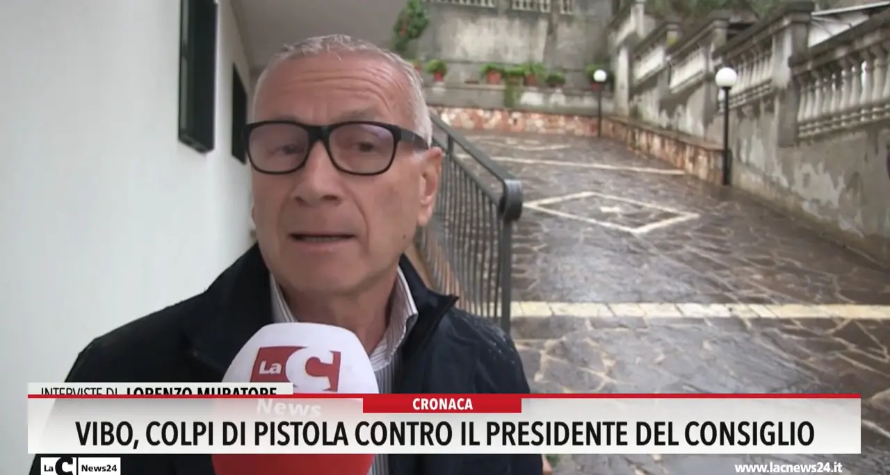 Vibo, colpi di pistola contro il presidente del Consiglio comunale