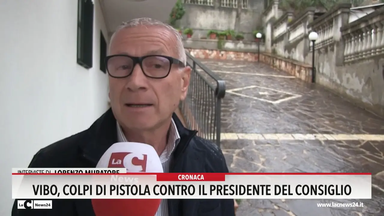 Vibo, colpi di pistola contro il presidente del Consiglio comunale