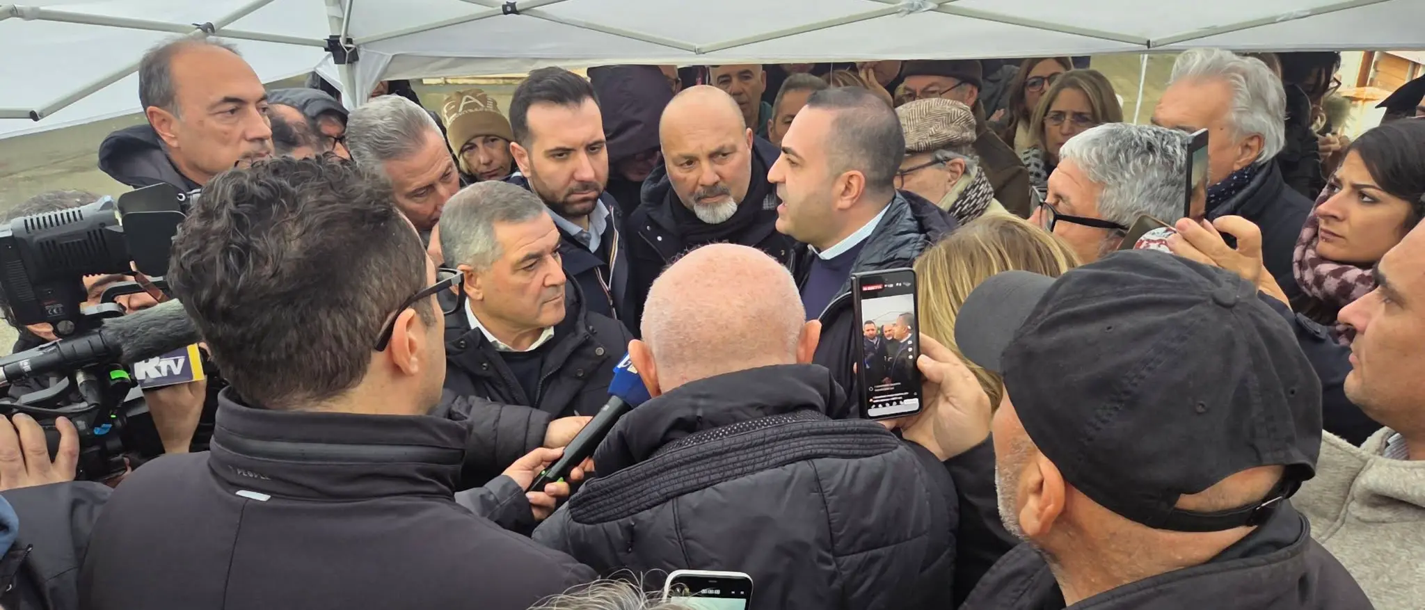 Cannizzaro a Polistena: «Qui per portare una soluzione concreta. Emendamento al Milleproroghe per garantire i medici»\n