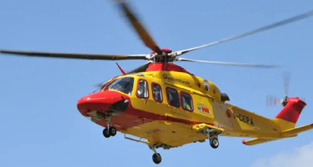 Grave incidente sull’A2 tra Rogliano e Cosenza: quattro feriti e traffico in tilt\n