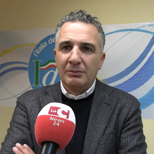 «Un pugno in faccia non solo a me ma alla comunità»: Orlandino Greco parla dopo l'aggressione a Castrolibero