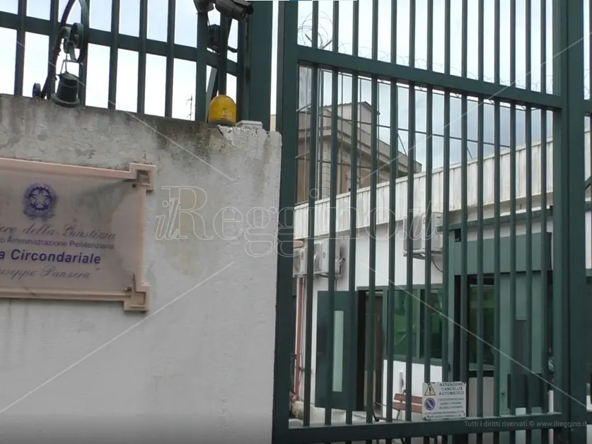 Reggio, continuità e nuova linfa per la sartoria del carcere Panzera: avviato l’iter per assumere un nuovo capo d’arte