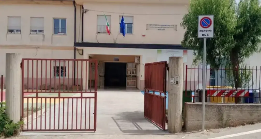 Ricadi, la minoranza accusa: «Studenti con il giubbotto in classe a Orsigliadi, il Comune pensa solo alle elezioni»\n