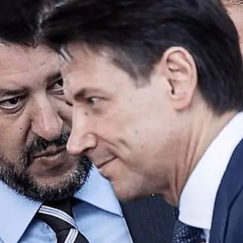 Salvini e Conte, ritorno di fiamma? Le nuove convergenze tra Lega e Cinque Stelle che inquietano Palazzo Chigi\n