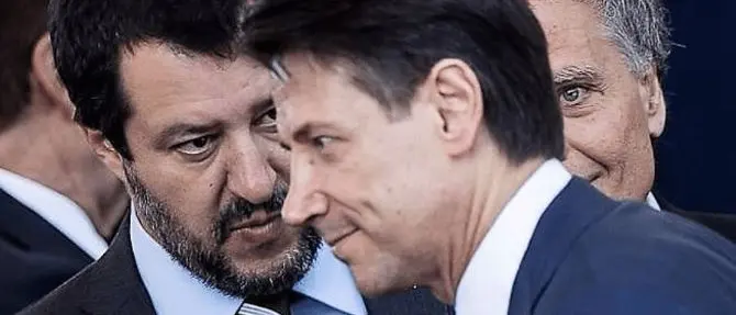 Salvini e Conte, ritorno di fiamma? Le nuove convergenze tra Lega e Cinque Stelle che inquietano Palazzo Chigi\n