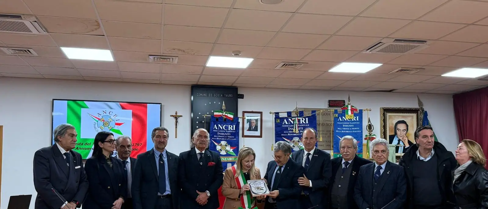 Gioia Tauro celebra la Festa della Bandiera: il Tricolore come simbolo di unità, identità e valore educativo\n