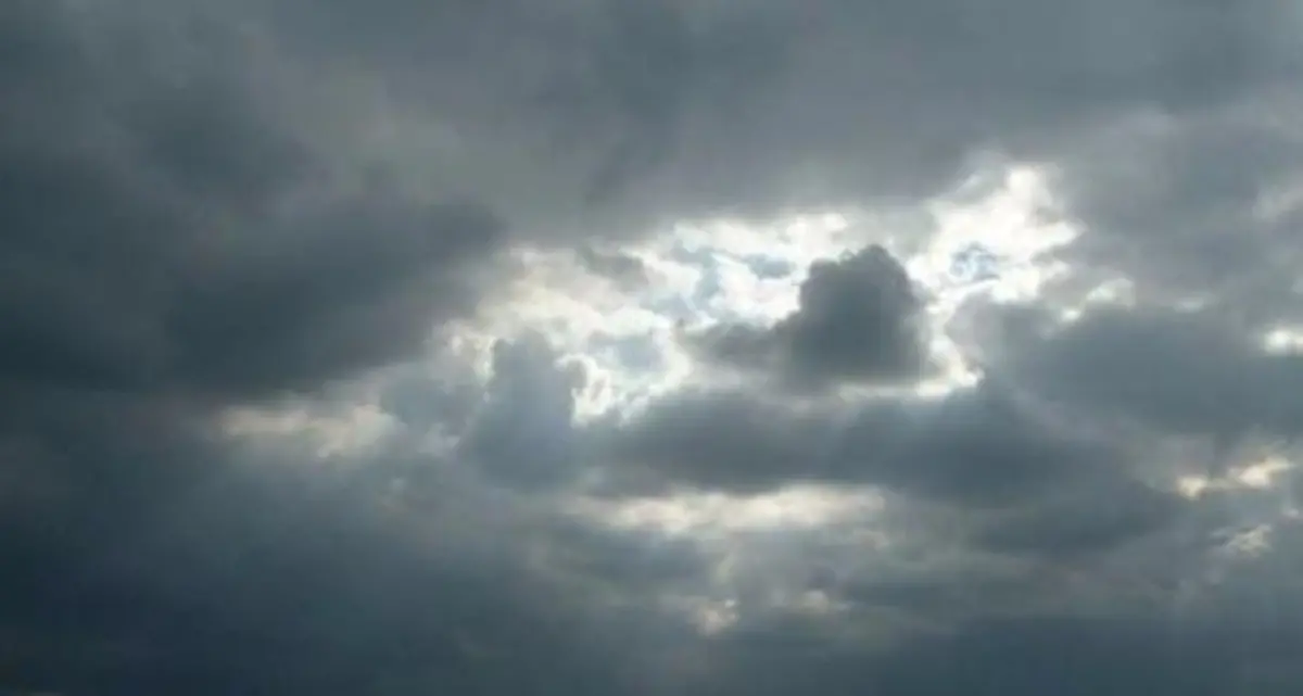 Il Meteo a Reggio Calabria, oggi cieli molto nuvolosi, con deboli piogge\n