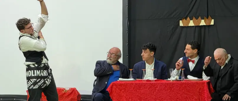 “Proietti…amo Mandrakate”: al teatro di San Bruno un emozionante omaggio a Gigi Proietti\n