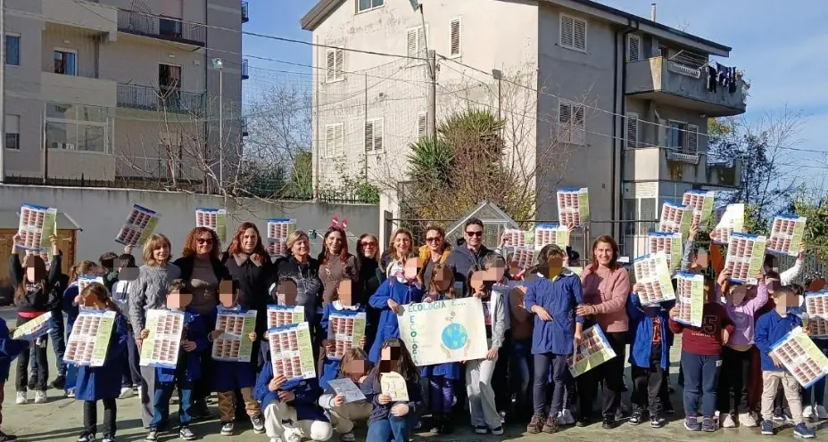 Rifiuti come risorsa: a Vibo gli alunni protagonisti di iniziative di educazione ambientale\n