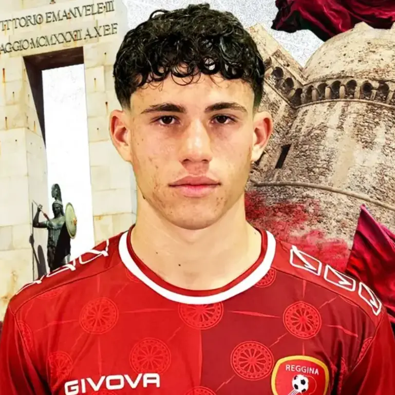 Reggina,\u00A0Francesco Gatto ceduto al Catanzaro\n