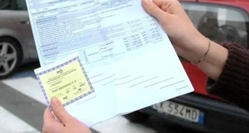 Rc auto, a Cosenza il 2026 inizia con gli aumenti: premi più cari e classe di merito a rischio\n