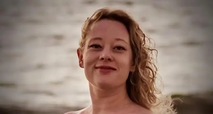 Agente dell’anti-immigrazione spara e uccide una donna di 37 anni: rivolte a Minneapolis e New York\n