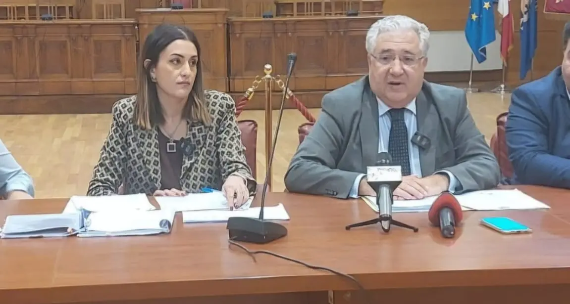 Comune di Lamezia Terme, l’assessore al bilancio Giulia Bifano (FdI) rassegna le dimissioni\n