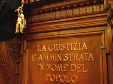 Veliero Heaven esploso al largo di Crotone, processo d’appello al via. L’Usif: «No a criminalizzare chi salva vite»