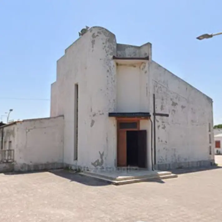 Furto in una chiesa di Gioia Tauro, i ladri portano via la campana e il crocifisso: «Un sacrilegio»\n