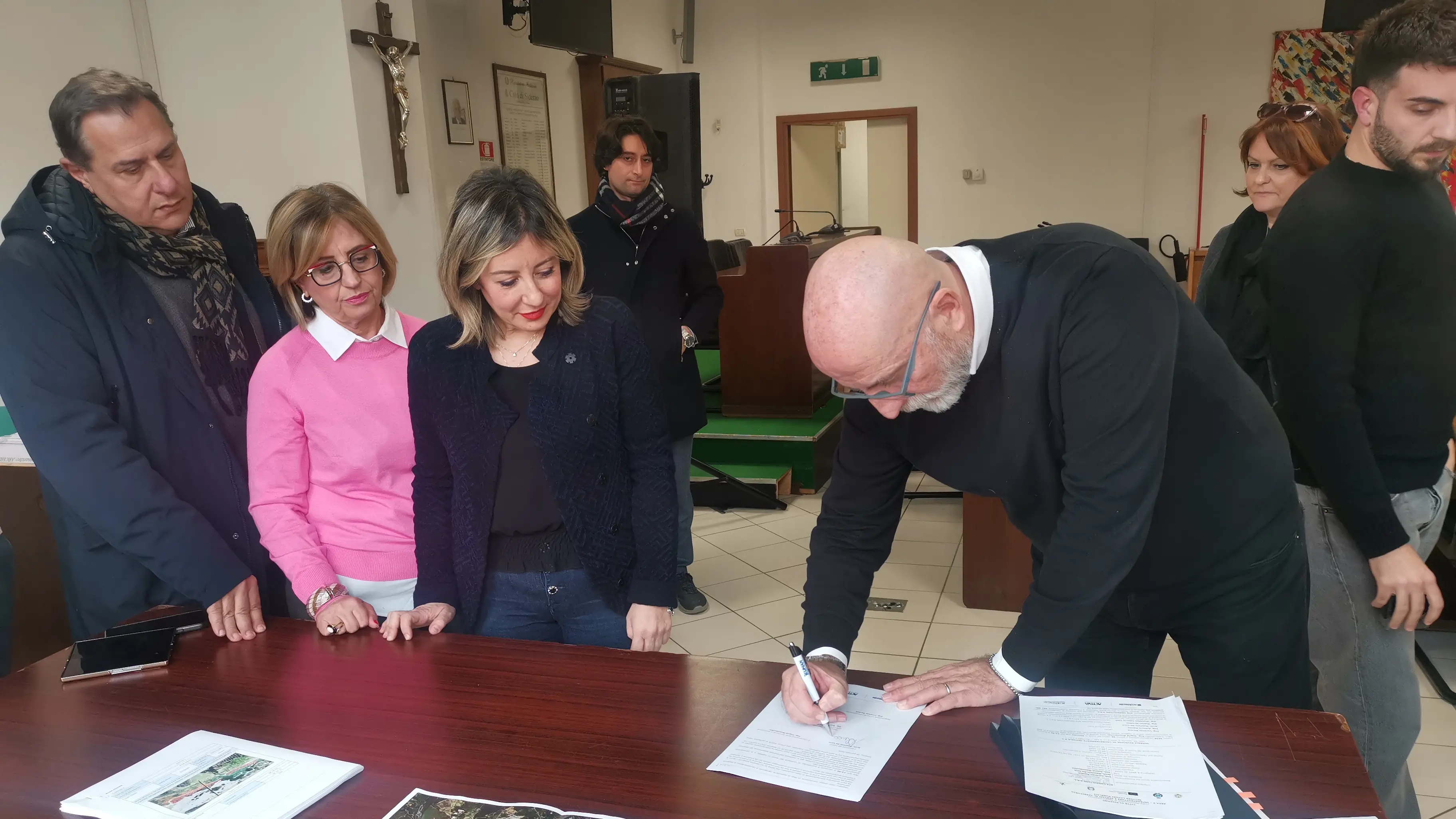 Siderno avvia la bonifica della fiumara Novito, dopo decenni di degrado ambientale parte l’intervento atteso dalla città\n