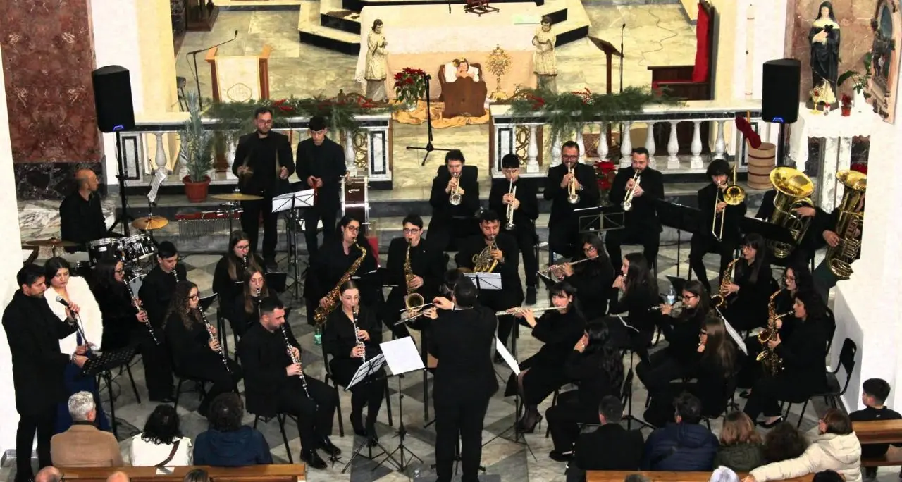 Grande successo per il Concerto di Natale del Corpo Bandistico Città di Cirò\n