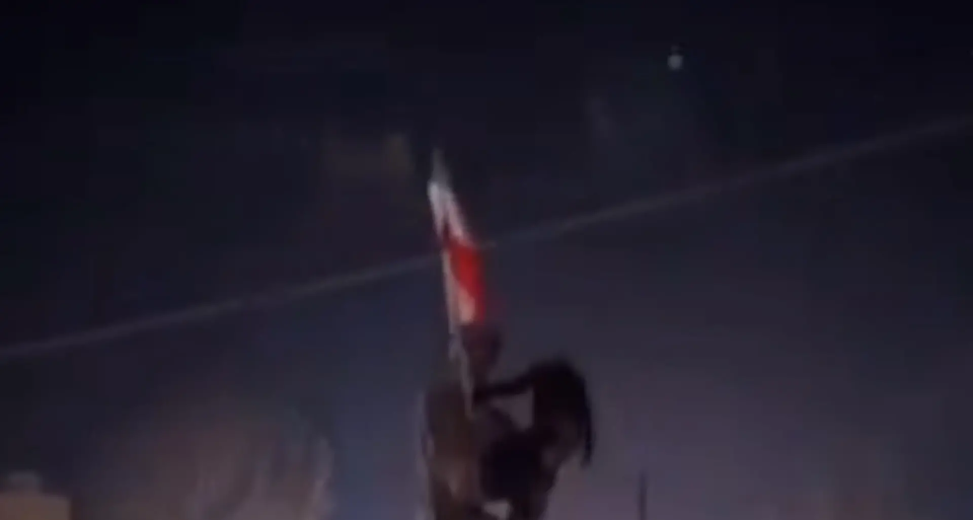 Iran, proteste in piazza: l'Ayatollah fugge in Russia?