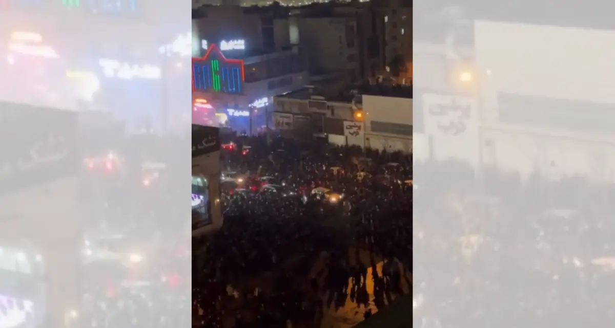 Proteste in Iran contro il regime di Teheran: Khamenei potrebbe essere scappato