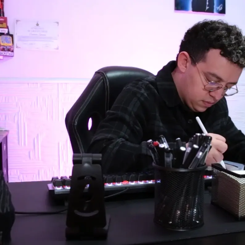 Doom’s Art: con LaC Storie viaggio nel sogno e nel talento dell’artista calabrese Domenico Lamanna -Video\n