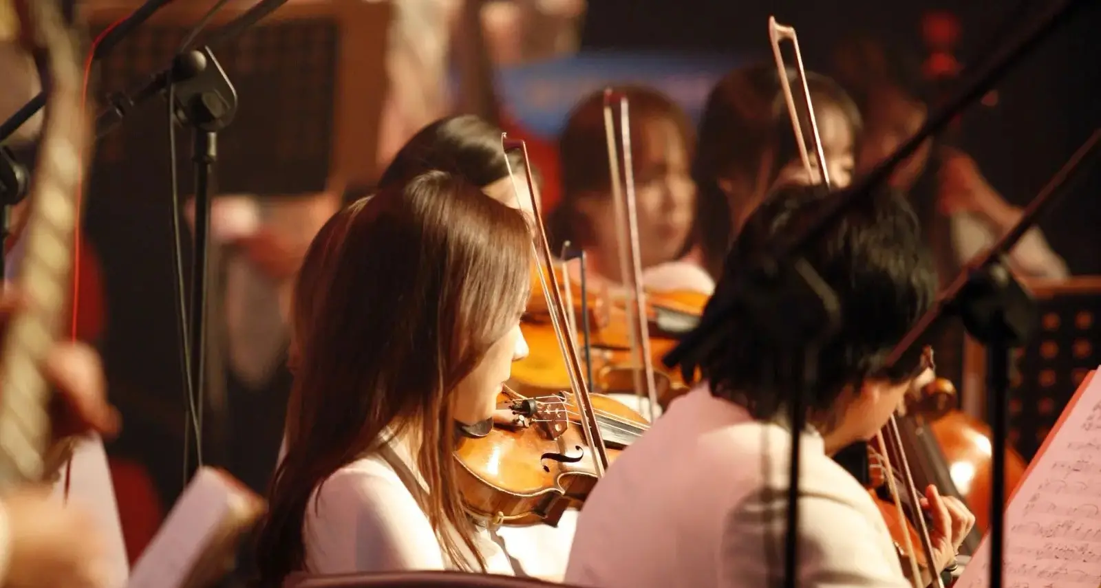 “Tutti cantano Sanremo”: Cosenza tra le sei città italiane scelte per la registrazione del promo\n