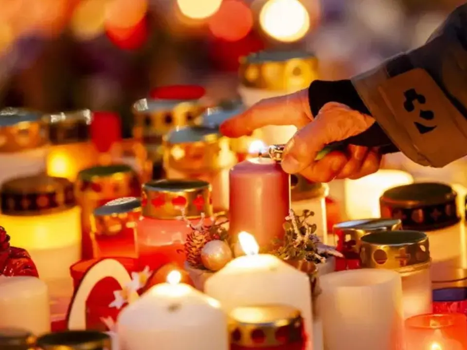 Crans-Montana, i coniugi Moretti in Procura. Mattarella incontra a Zurigo le famiglie dei ragazzi italiani feriti