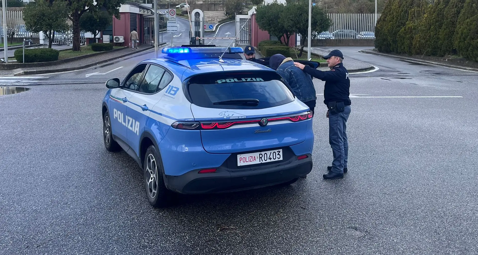 Catanzaro, pericoloso per l’ordine e la sicurezza pubblica: cittadino straniero sarà rimpatriato\n