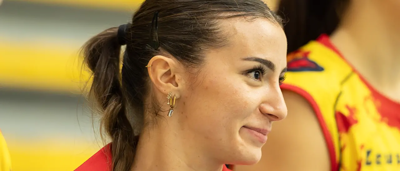 Volley femminile, Tonno Callipo riparte dall’Umbria: Gaia Natalizia racconta il primato in classifica costruito sull’unità del gruppo\n