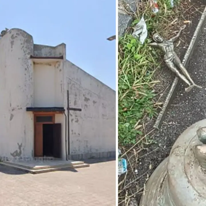 Ladri pentiti restituiscono campana e crocifisso rubati in chiesa. Felicità a Gioia Tauro: «Bellissima notizia»\n