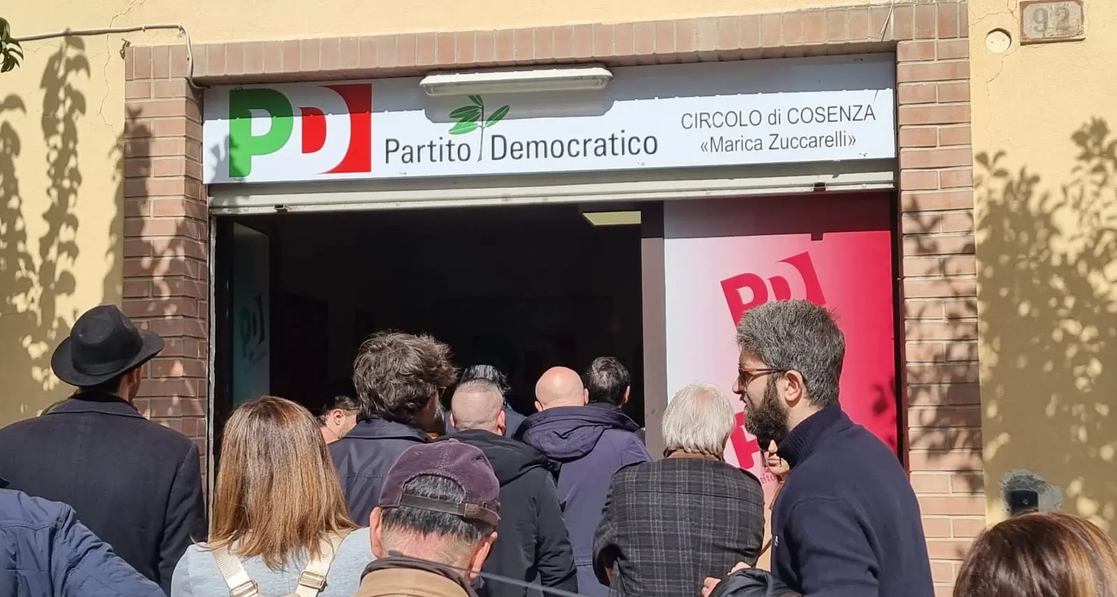 Mentre Occhiuto governa le faide interne squassano gli avversari: il caos rischia di lasciare macerie\u00A0nel Pd di Cosenza\n