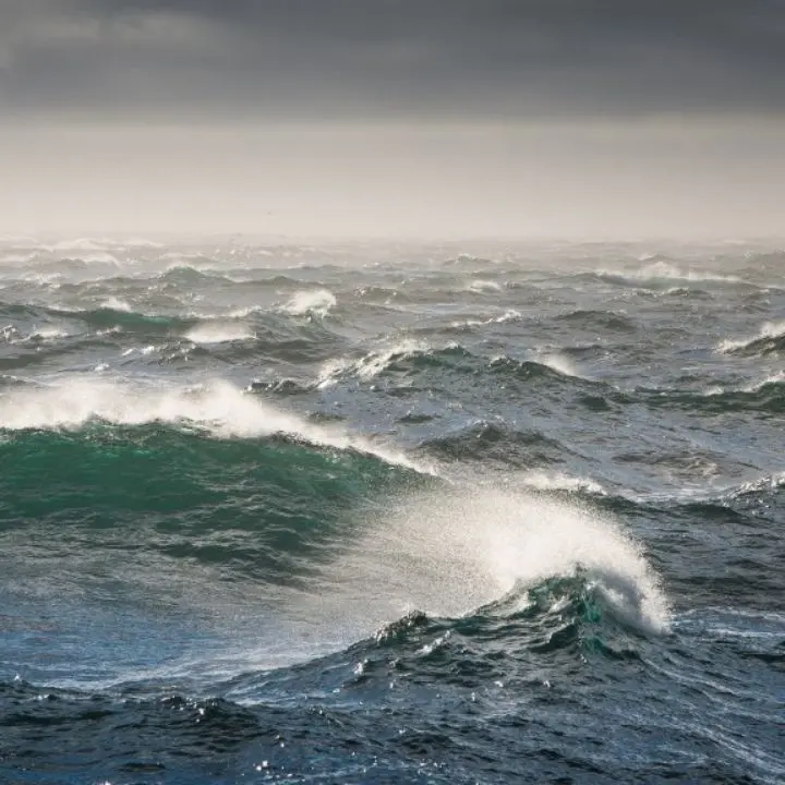 Burrasca a Paola, chiusi lungomare e via Arenile\n