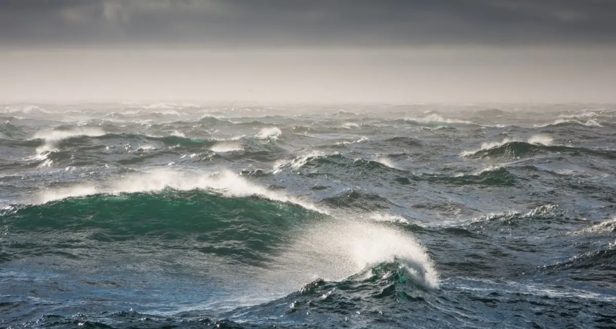 Burrasca a Paola, chiusi lungomare e via Arenile\n