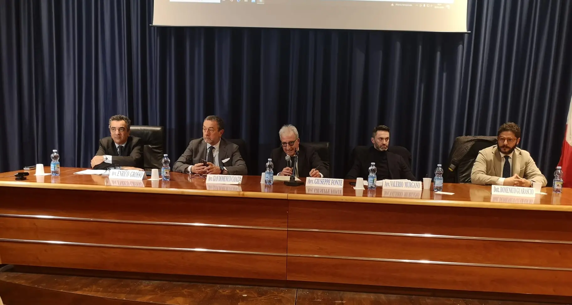 Viceministro Sisto a presidente Comitato NO Grasso: «Cancellate subito quei cartelli vergognosi»