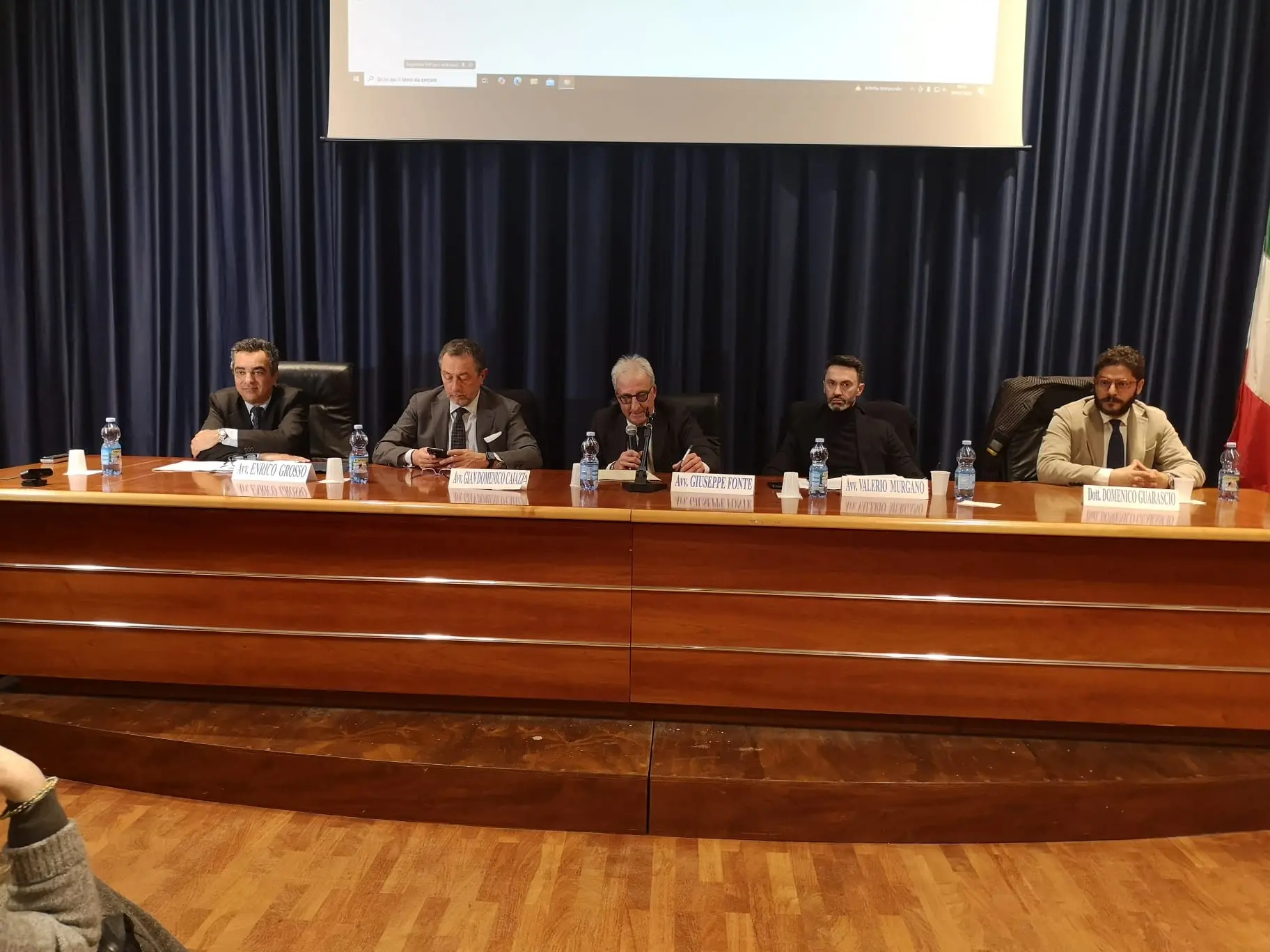 Catanzaro, il viceministro Sisto contro l’Anm sulla Riforma della giustizia: «Stop agli slogan ideologici»