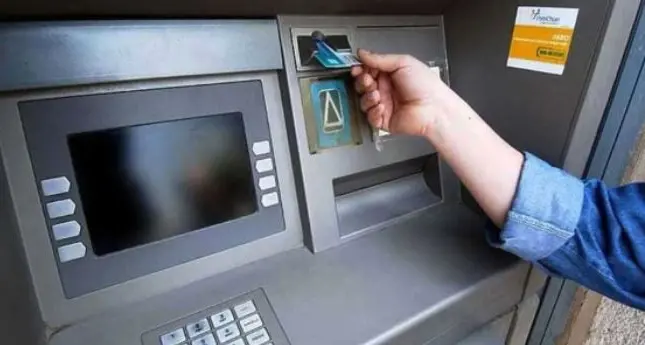 Assalto al bancomat della Bcc di Vallefiorita, portata via la cassa