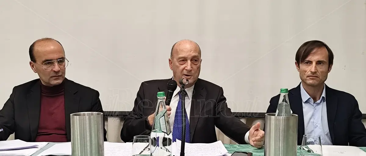 Cardia alla ricerca di «equilibrio e meno estremismi» lascia la Lega e approda a Noi Moderati: «è un ritorno alle radici»\n