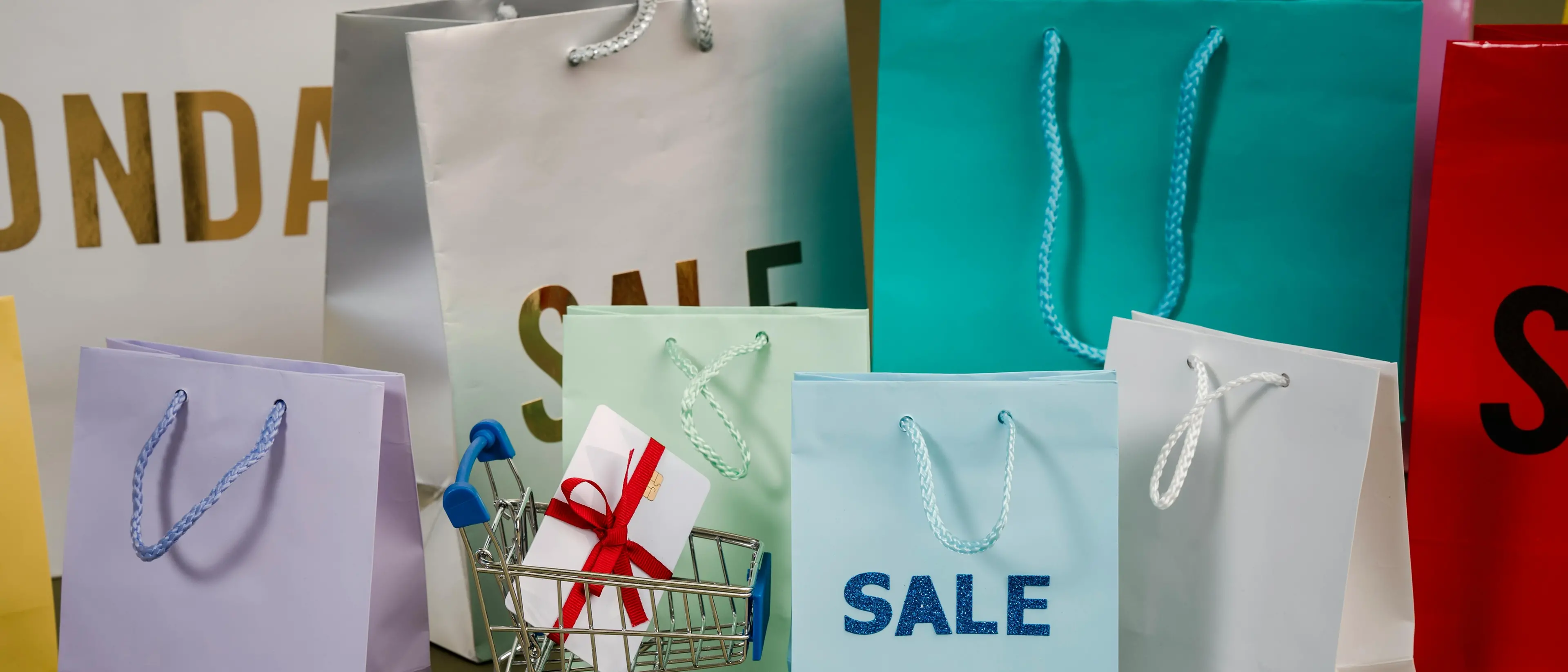 Saldi invernali, consumi in ripresa: vendite in aumento del 6% nei primi giorni del 2026\n