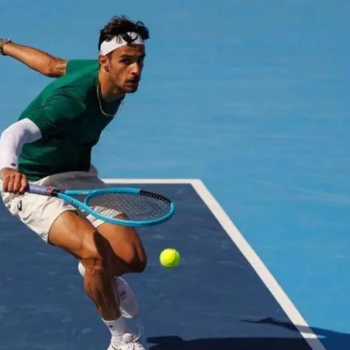 Tennis, impresa Musetti a Hong Kong: conquista la finale e sale al quinto posto nella classifica Atp\n