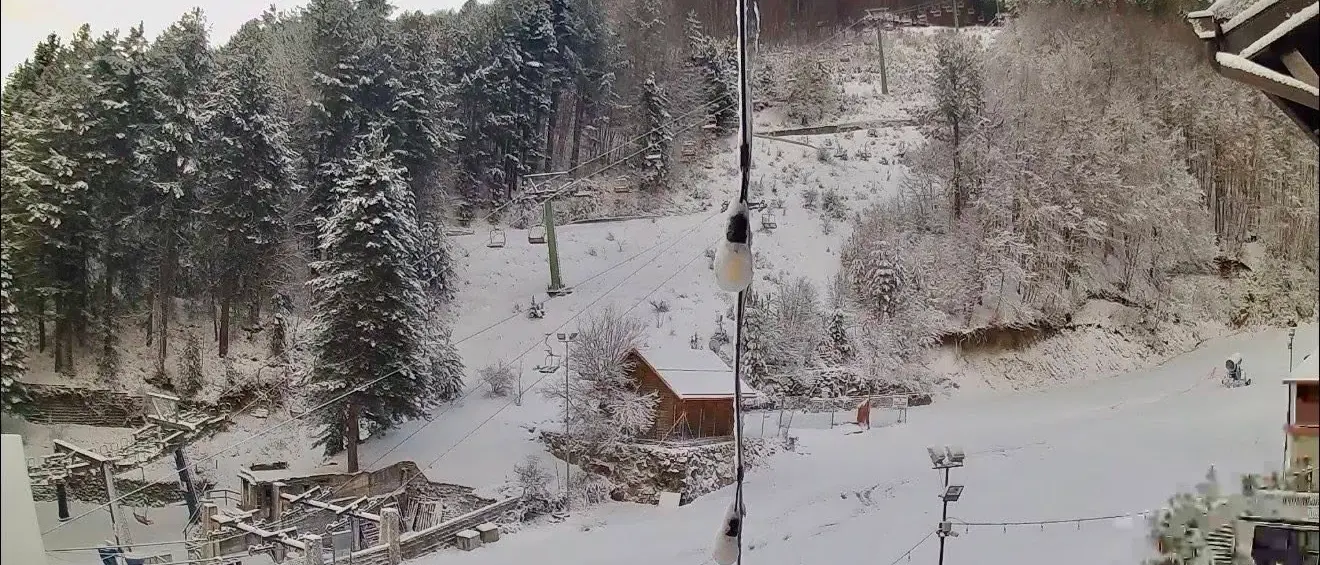Sabato da incubo con neve e venti a 180 km/h: in Calabria meteo in miglioramento dopo la tempesta\u00A0ma domani il freddo sarà polare\n