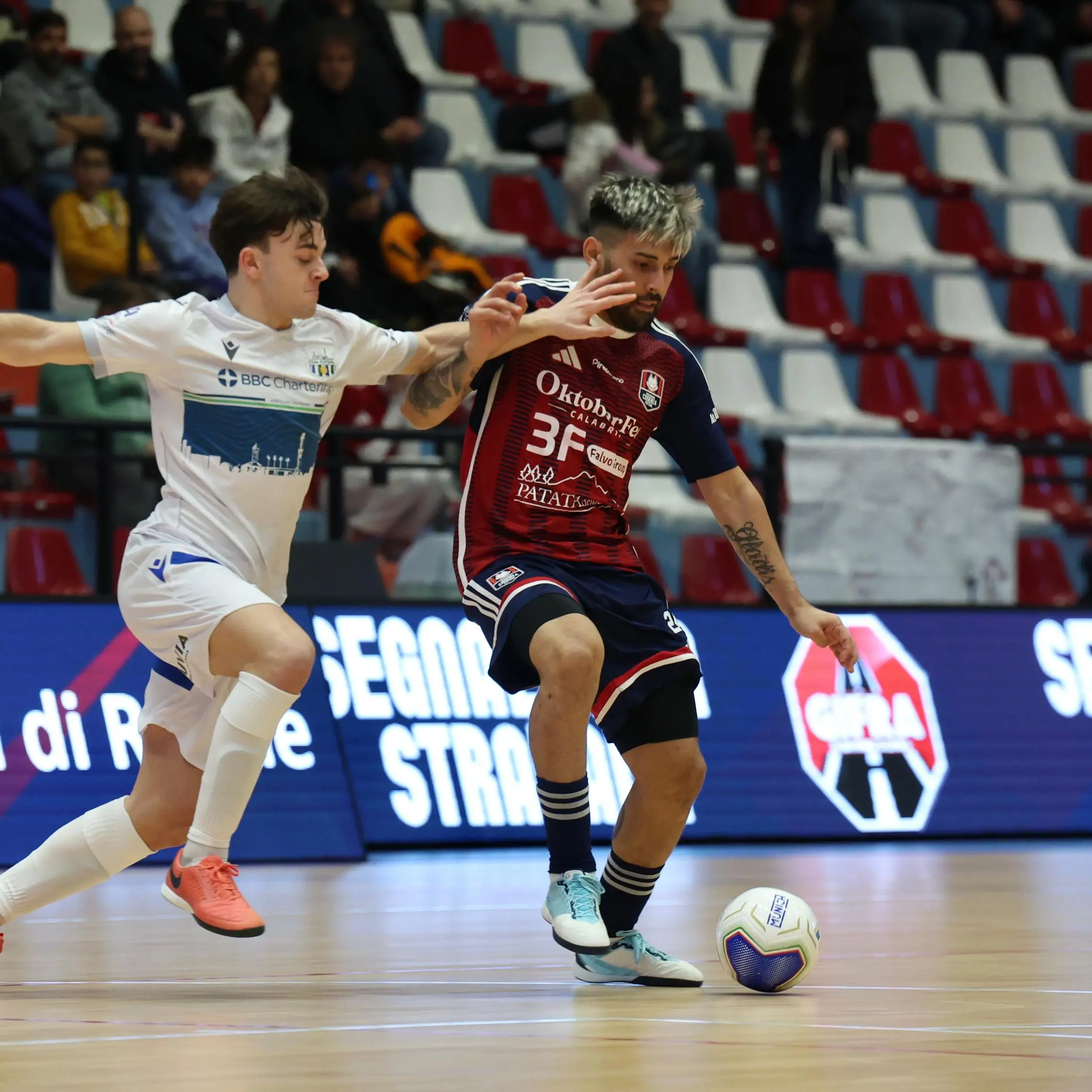 Futsal, la Pirossigeno Cosenza non va oltre lo\u00A00-0 contro il fanalino di coda Cdm Futsal\n