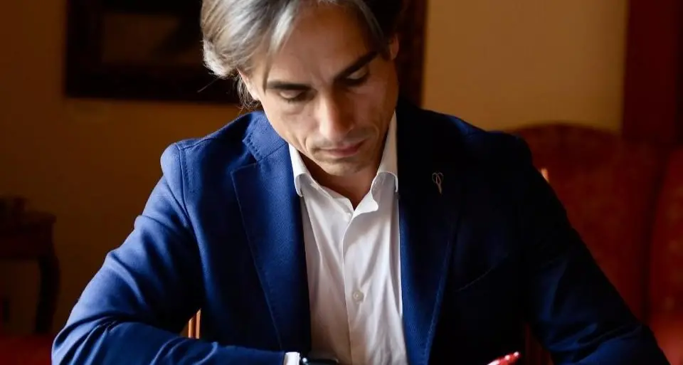Falcomatà saluta Reggio, dodici anni da sindaco si chiudono con una lettera alla città: «Ciao Reggio, sii felice»\n