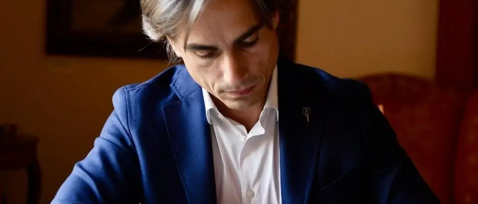 Falcomatà saluta Reggio, dodici anni da sindaco si chiudono con una lettera alla città: «Ciao Reggio, sii felice»\n