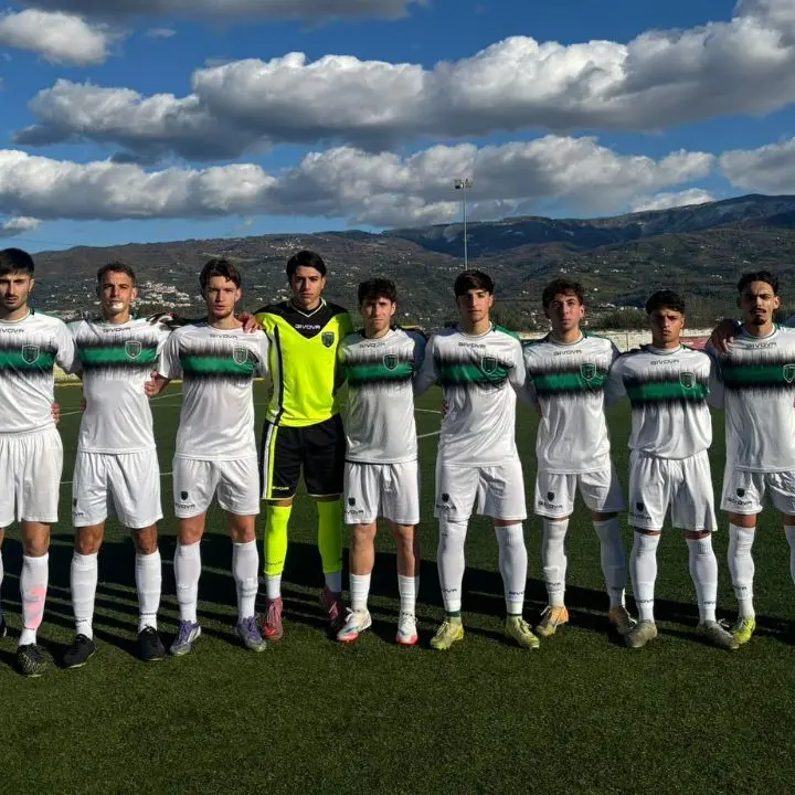 Eccellenza, la Palmese strappa un punto alla DB Rossoblù che vale per il morale. Dal Torrione: «All’arrivo ho trovato una squadra sulle ginocchia»\n