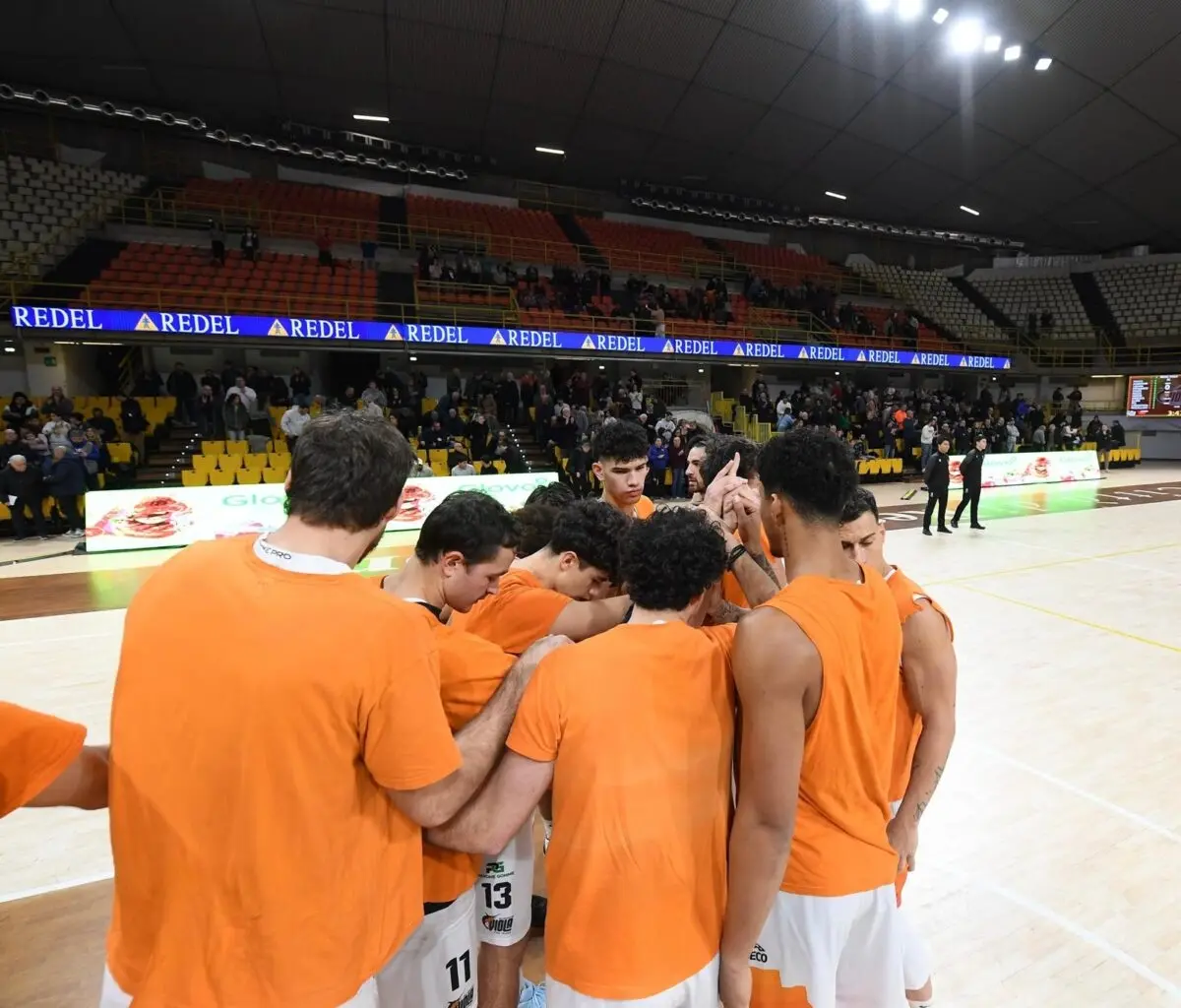 Quinta vittoria consecutiva per la Redel Reggio batte Basket Academy Catanzaro\u00A078-69\n