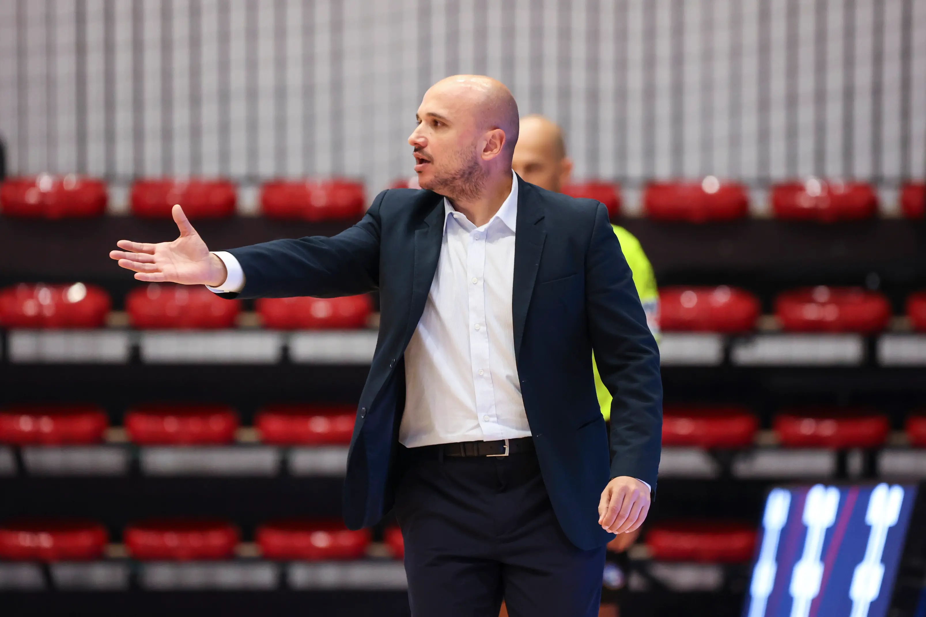 Pirossigeno Cosenza, si chiude il rapporto con Alfredo Paniccia\n