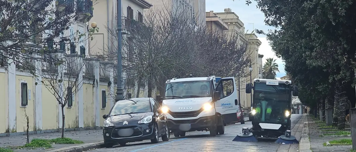 Raccolta differenziata, a Vibo nel 2025 sfiorato l’80%. L’assessore Miceli: «Risultato straordinario»\n